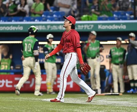 ７回、古賀に同点の右犠飛を打たれた鈴木（撮影・開出牧）