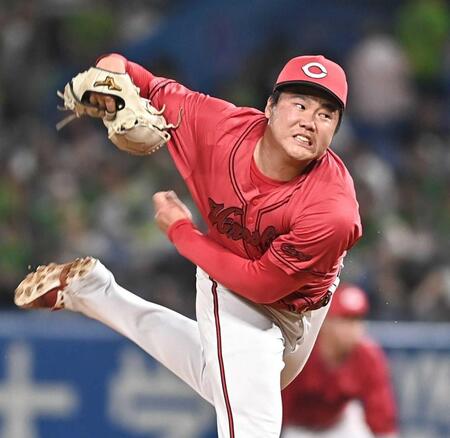 　８回から登板し、１イニングをピシャリと抑えた高（撮影・開出牧）