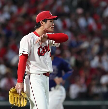 ４回、石伊に３ランを浴びた斉藤（撮影・北村雅宏）