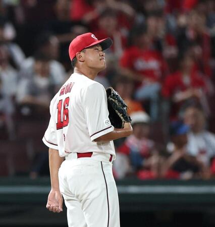 ５回、知念に先制となる適時打を浴びた森（撮影・北村雅宏）