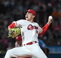 １１回から登板する辻