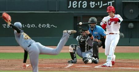 ２回、才木から先制打を放つ（撮影・山口登）
