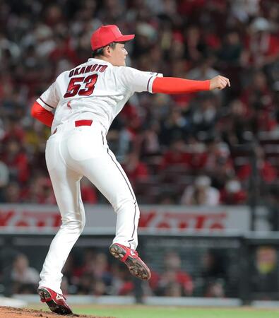 ６回から登板する岡本駿（撮影・西田忠信）