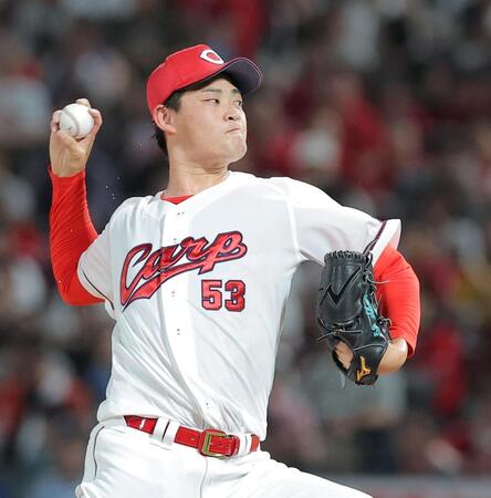 ６回から登板する岡本（撮影・西田忠信）