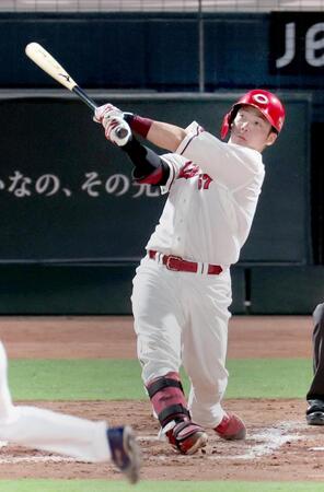 ４回、持丸が右越えソロを放つ