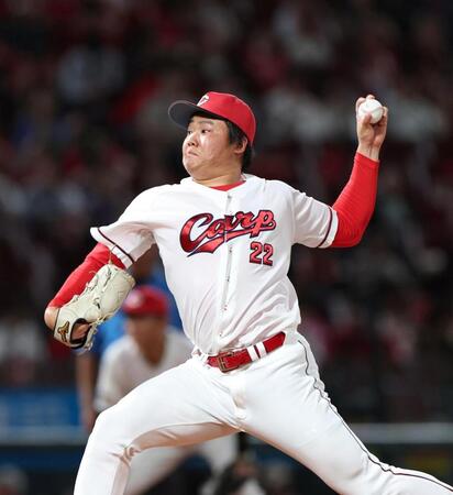 ８回から登板する高（撮影・北村雅宏）