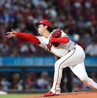 先発し力投する鈴木（撮影・北村雅宏）