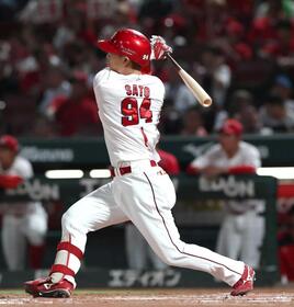 広島・佐藤啓介　代打でプロ初本塁打から６年ぶり６点差大逆転勝利　猛ダッシュ一周の火付け役「球場に来て声援を送ってくださるとうれしいです」