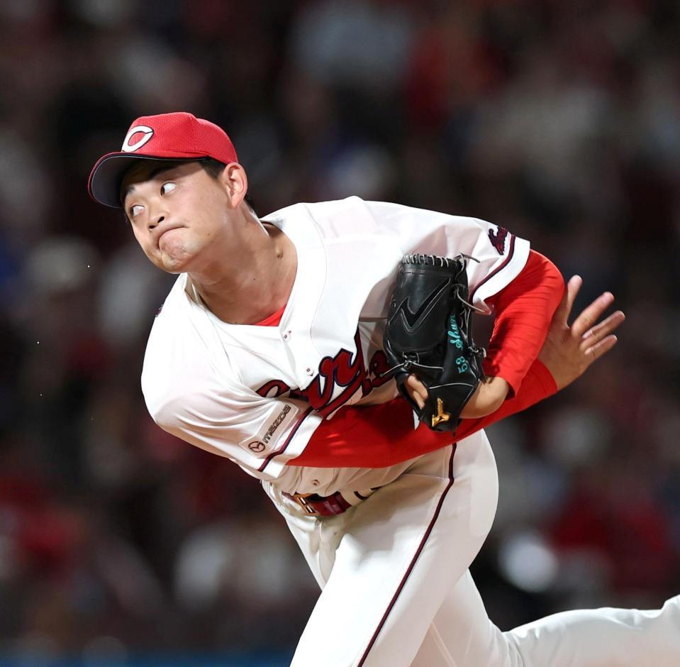 ７回から登板する岡本（撮影・北村雅宏）