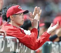 ７回の攻撃中、味方を鼓舞する森下（撮影・北村雅宏）