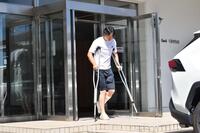左足首骨折からのリハビリを開始した平川