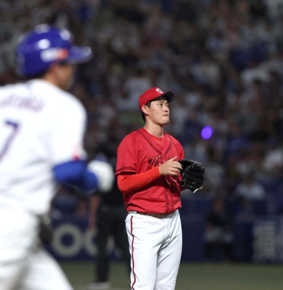 ６回、福永にソロを浴びた岡本（撮影・北村雅宏）