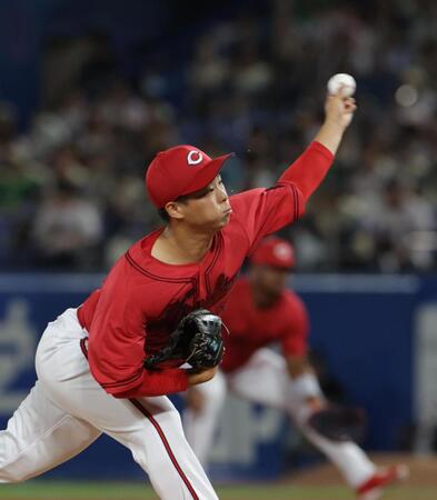 ヤクルト打線相手に力投する玉村（撮影・佐々木彰尚）