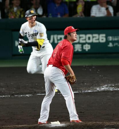 ４回、森下に２ランを許す床田（撮影・山口登）