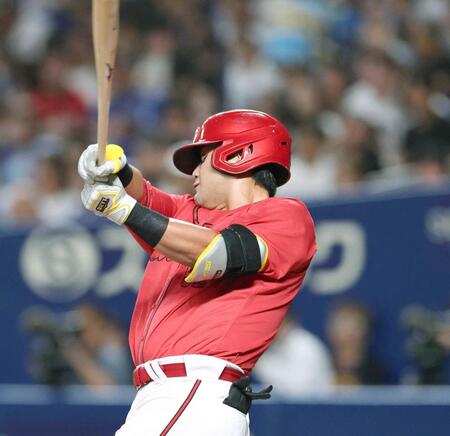 ２回、先制ソロを放つ末包