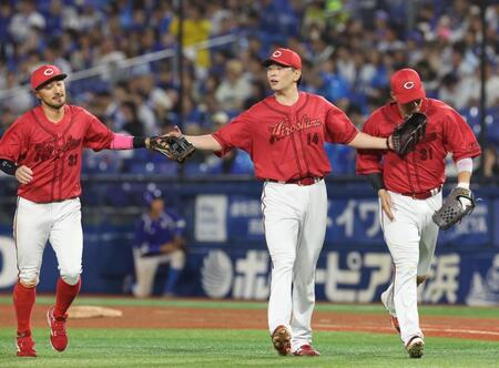８回１イニングに登板し無失点の広島・大瀬良大地＝横浜（撮影・佐々木彰尚）