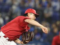 ８回１イニングに登板し無失点の広島・大瀬良大地＝横浜（撮影・佐々木彰尚）