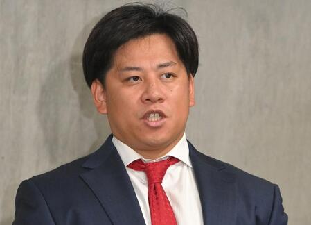 戸根千明氏