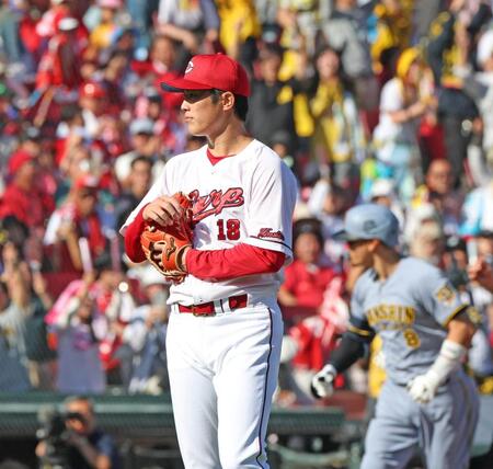 ３回、佐藤輝に勝ち越しとなる３ランを浴びた森下（撮影・北村雅宏）