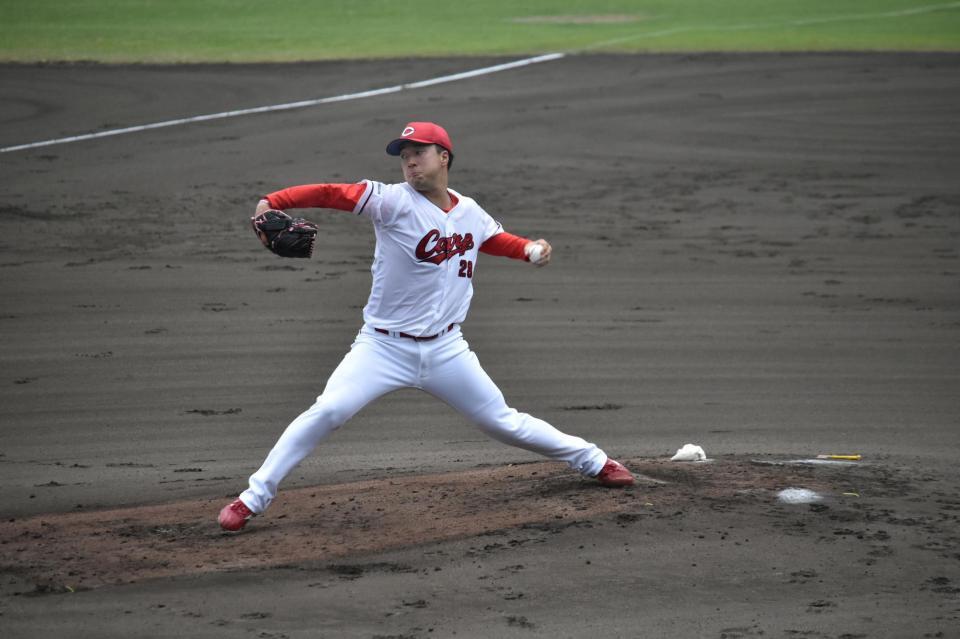 先発し、１失点完投した佐藤柳