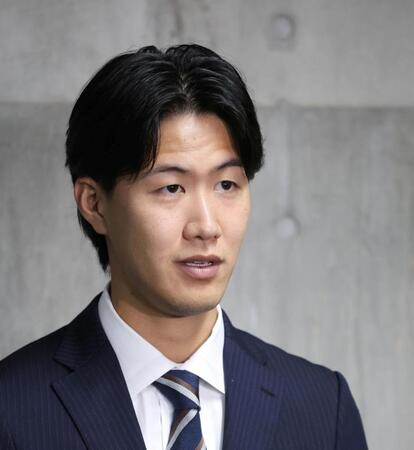 戦力外通告された日高暖己（撮影・北村雅宏）