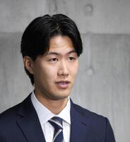 戦力外通告された日高暖己（撮影・北村雅宏）