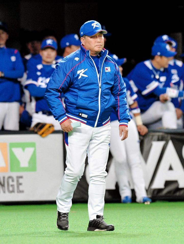 今年行われたＷＢＣの１次リーグ敗退した韓国代表の金寅植監督