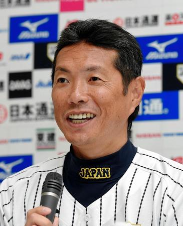 チャイニーズタイペイとの強化試合にむけ抱負を語った日本・小久保監督＝ナゴヤドーム（撮影・堀内翔）