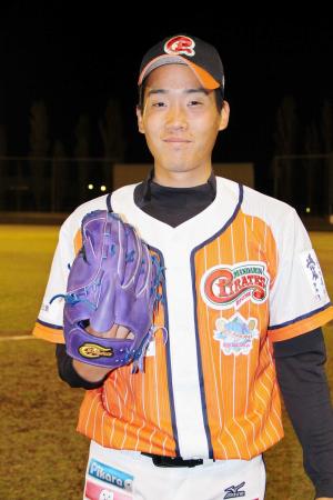 　１年間フル回転できるタフな投手を目指す左サイドスロー・中村太紀（提供・高田博史）