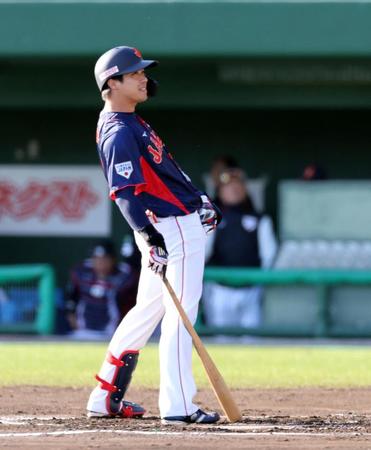 　６回、山田は見逃し三振に倒れる（撮影・山口登）