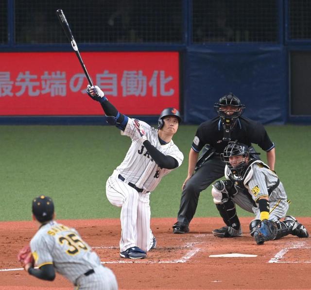 大谷翔平が膝つき＆片手で衝撃の3ラン！客席騒然の一発も「時差ぼけで