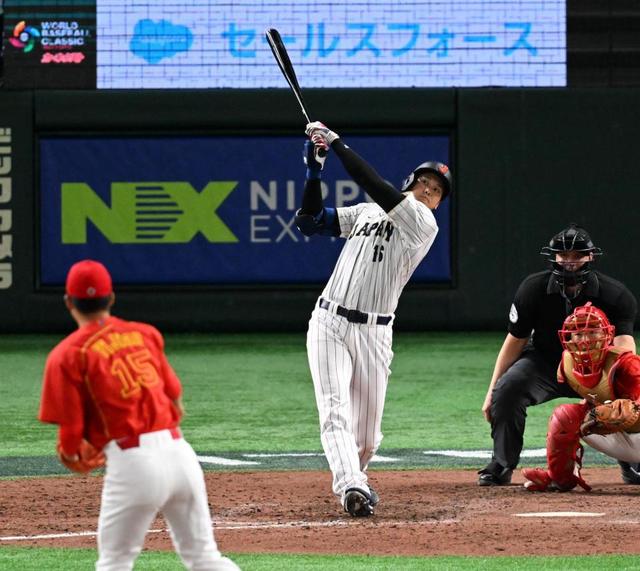 【写真】闘志があふれまくりの大谷　ベンチで見たことない豪快ガッツポーズ