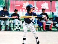 　野球を始めた頃は右打ちだった阪神・中野（家族提供）