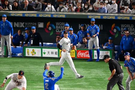 　５回、ドミニク・フレッチャーに２点適時打を浴びた大谷（撮影・金田祐二）