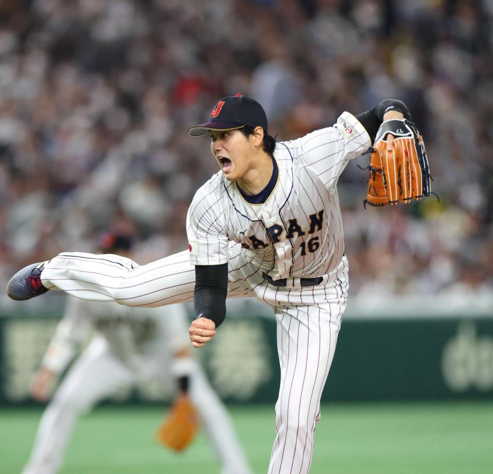 　吠えながら力投する大谷