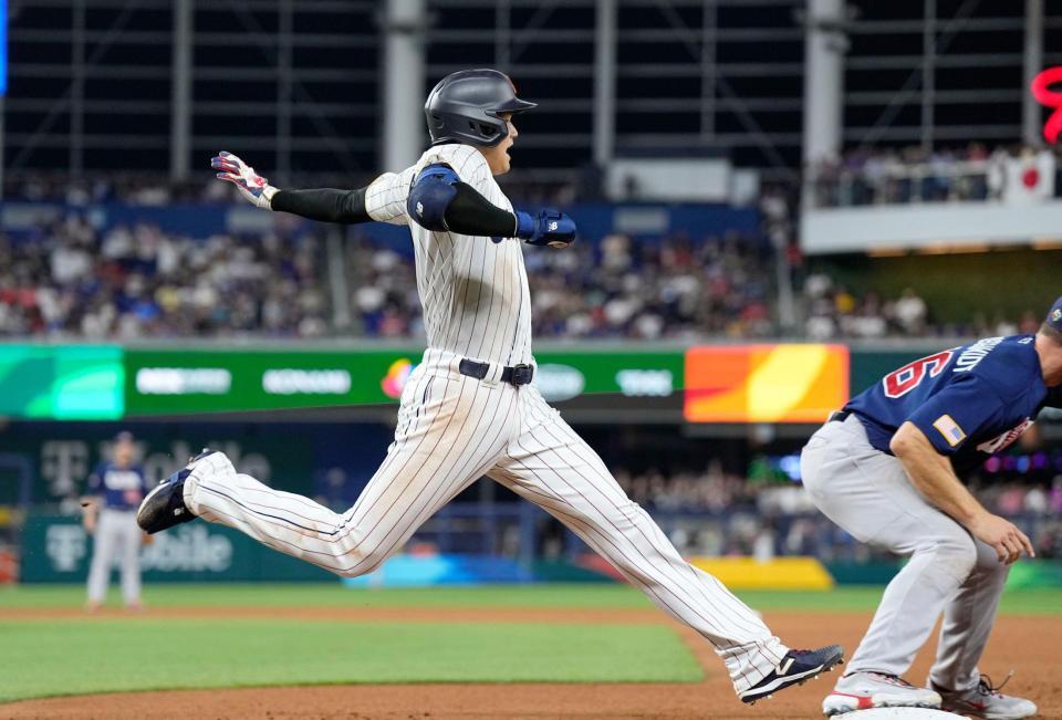 　７回、大谷が内野安打で一塁に駆け込む（共同）
