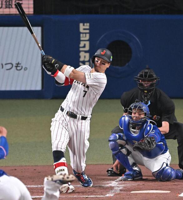 侍ジャパン佐藤輝が完璧な先制３ラン！