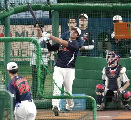 　打撃練習する大谷