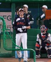 フリー打撃を終え、笑顔を見せる大谷