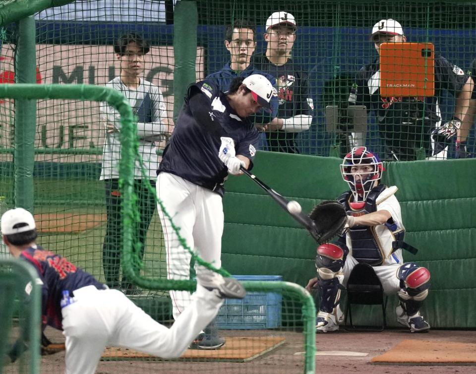　打撃練習する大谷