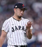 １回、杉本に先制適時打を浴びた菊池（撮影・中田匡峻）