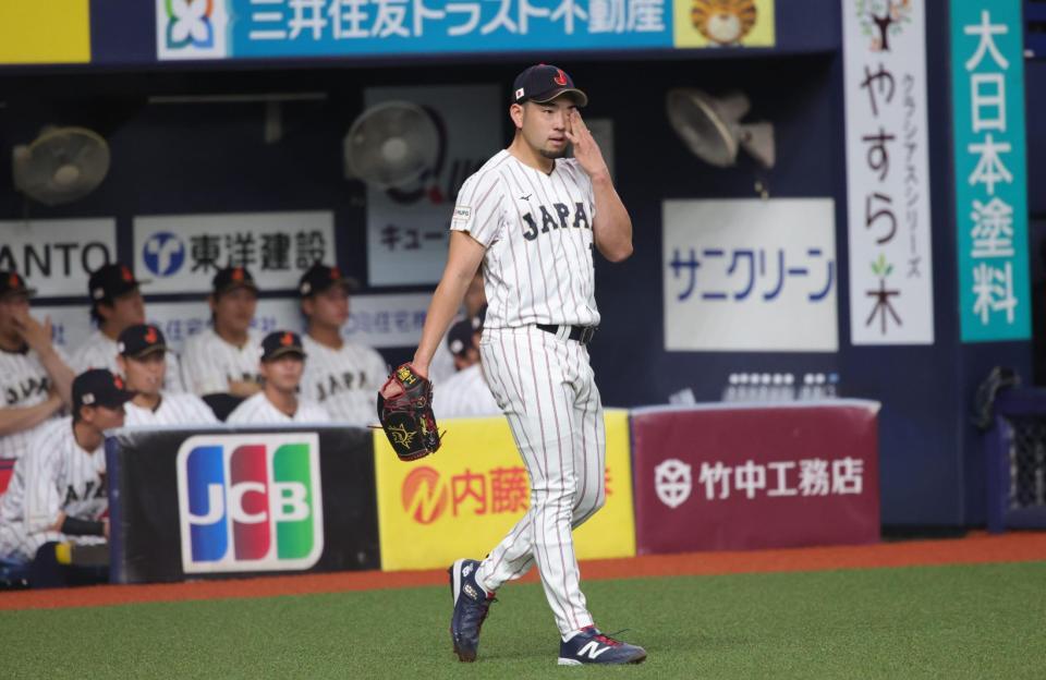 １回、２点目を失い、苦しい表情の菊池（撮影・坂部計介）