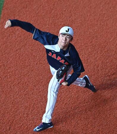 キャッチボールする山本＝２日