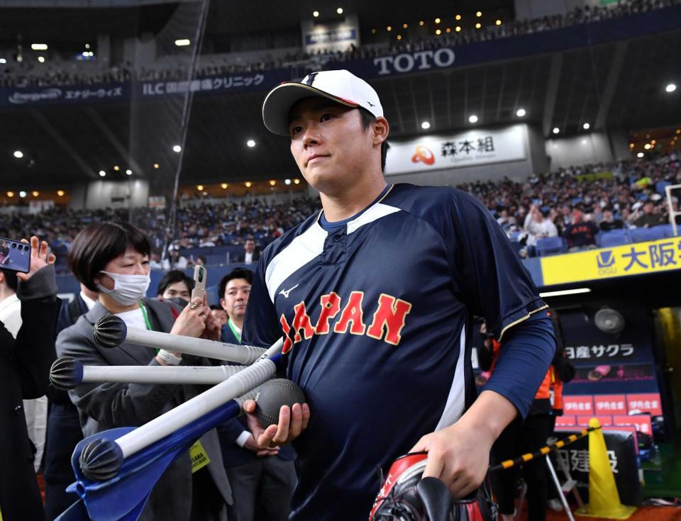 侍ジャパン・山本由伸が京セラ凱旋 やり投げなどで調整 6日台湾戦で