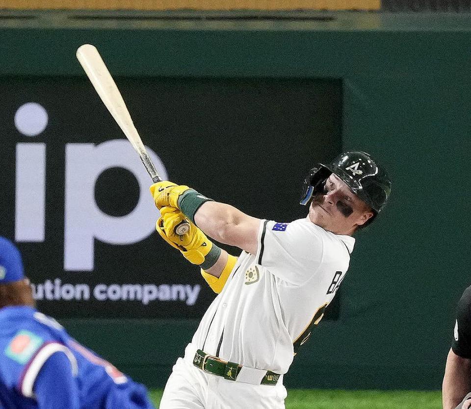 　７回、オーストラリアのバザナが本塁打を放つ