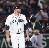 ソロを浴びたチェコのジョンソン（撮影・佐々木彰尚）