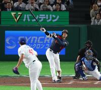 ２回、満塁本塁打を放つ大谷（撮影・金田祐二）