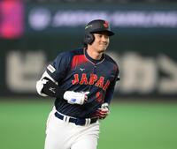 ２回、先制の満塁本塁打を放ちウインクする大谷（撮影・堀内翔）