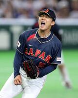 台湾戦に先発し、雄たけびを上げる山本