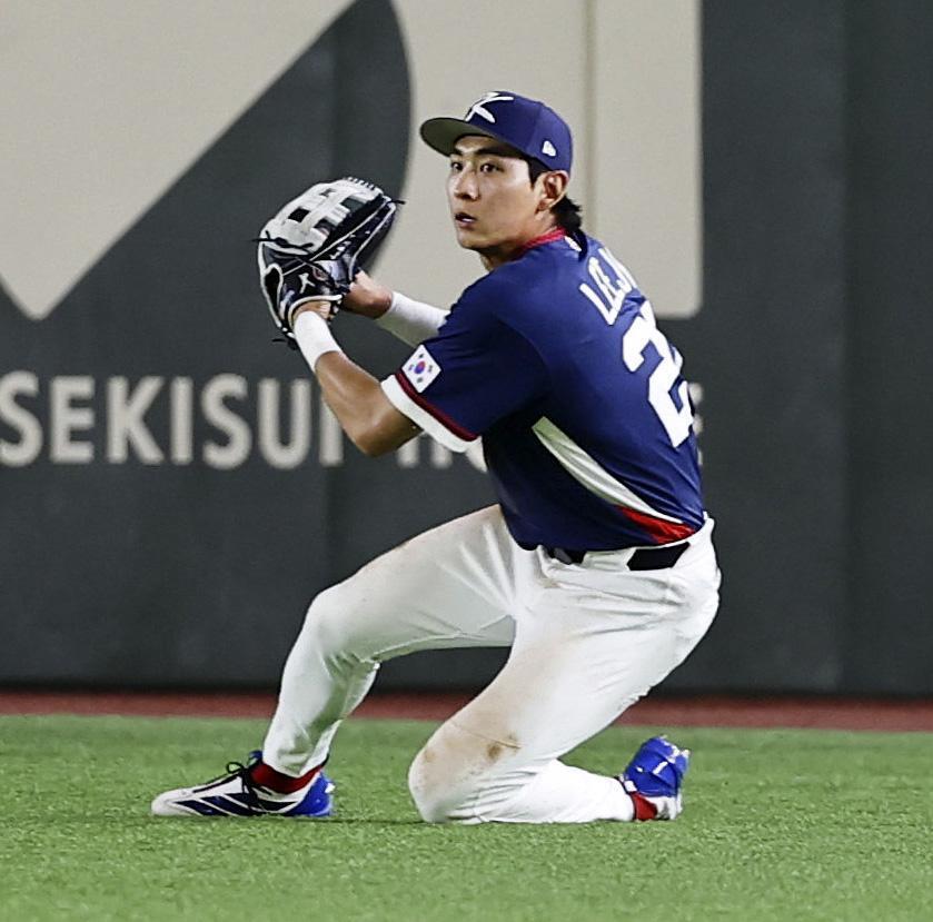 　オーストラリア戦の９回に好守を見せた韓国の李政厚